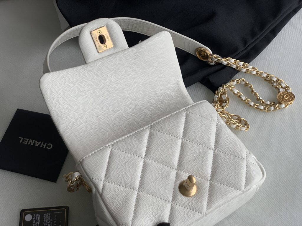Chanel MINI CLASSIC FLAP BAG 3368 - 画像 (5)