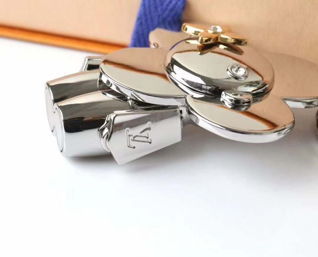 LV Louis Vuitton バッグペンダント キーホルダー 29 zm - 画像 (4)