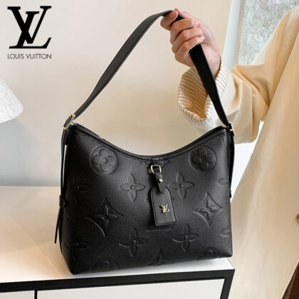 LV Louis Vuittonョルダーバッグ SS95716