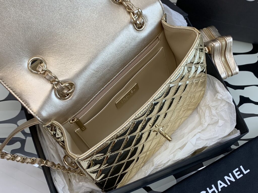 Chanel AS4646 24C CF BAG - 画像 (4)