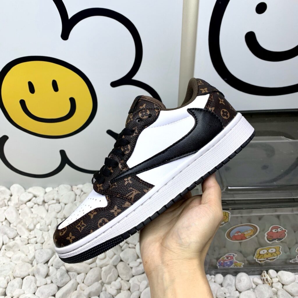 Nike Air Jordan 1 & Louis Vuitton スニーカー　（クリアランス価格9800円） - 画像 (3)