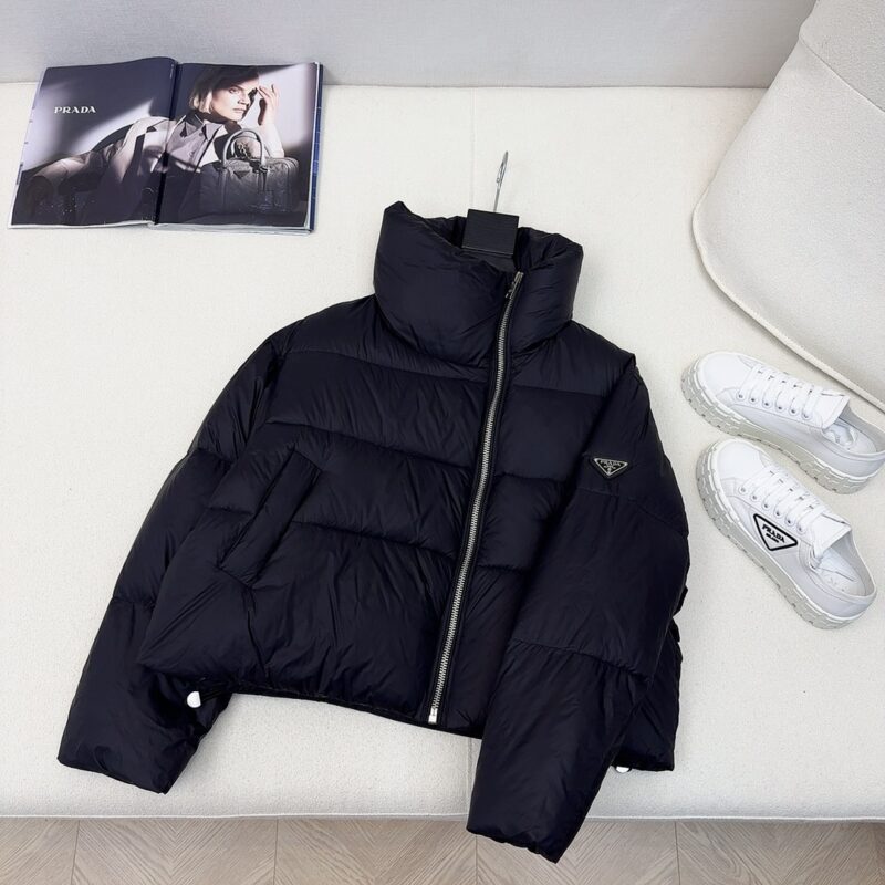 PRADA ダウンジャケット SS96784 - 画像 (2)