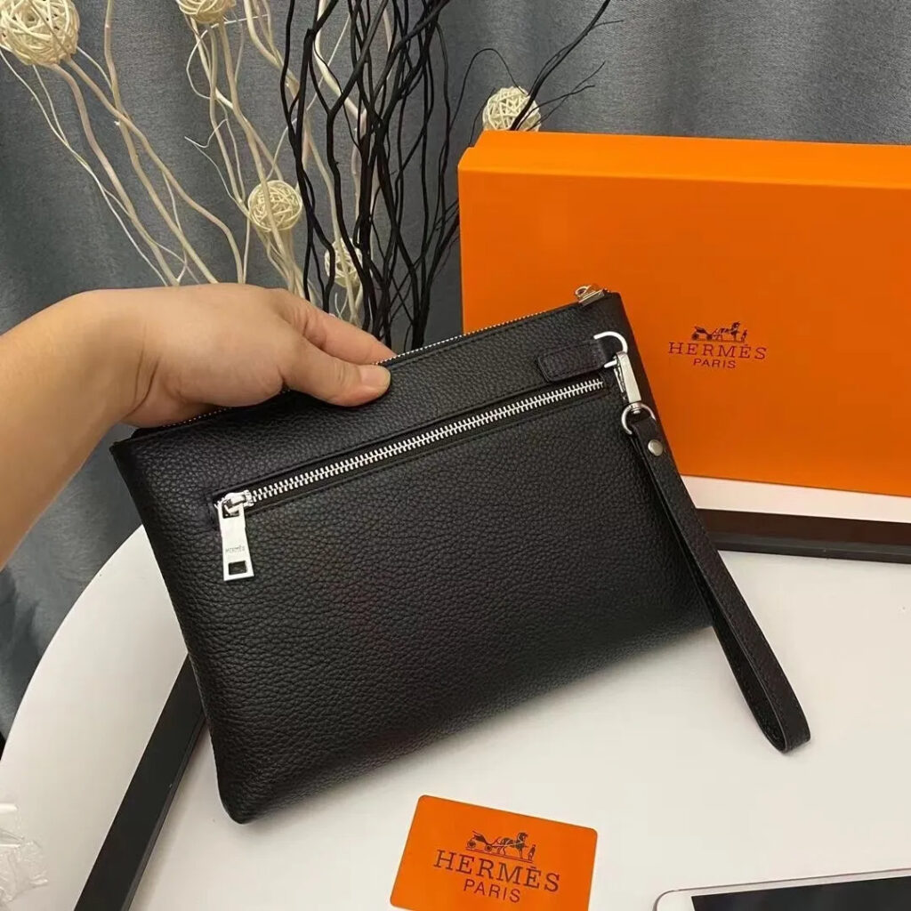 【HERMES 公式旗艦店】エルメス クラッチバッグ 当日出荷 好評に付き再入荷！28*18*3CM - 画像 (6)