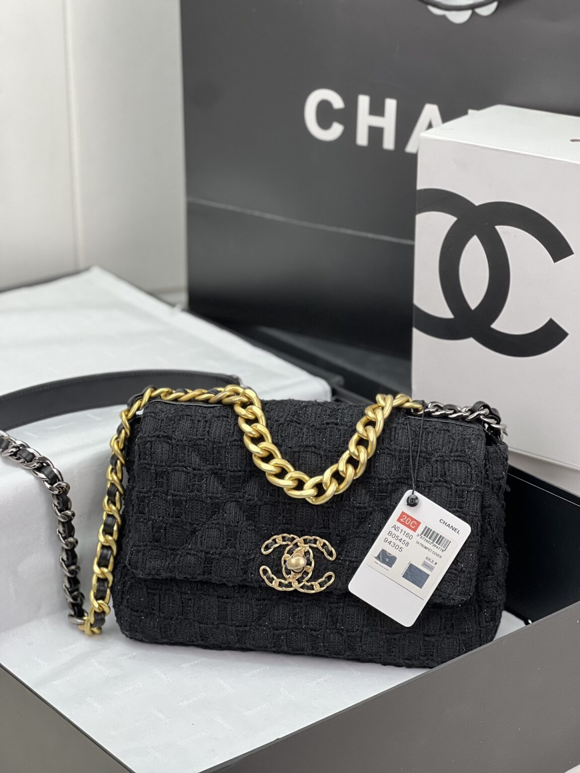 CHANEL 19 HANDBAG AS1161 - 画像 (10)