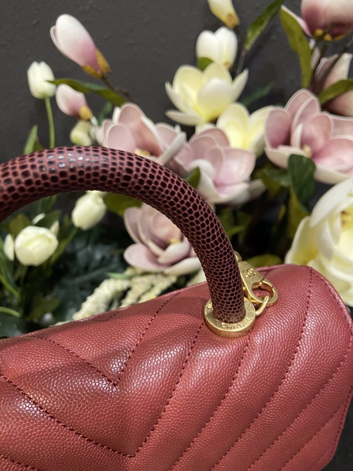 Chanel Cowhide handbag A92990 - 画像 (5)
