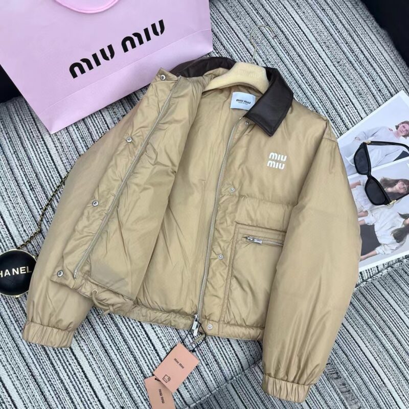 MIUMIUウンジャケット SS96435 - 画像 (9)
