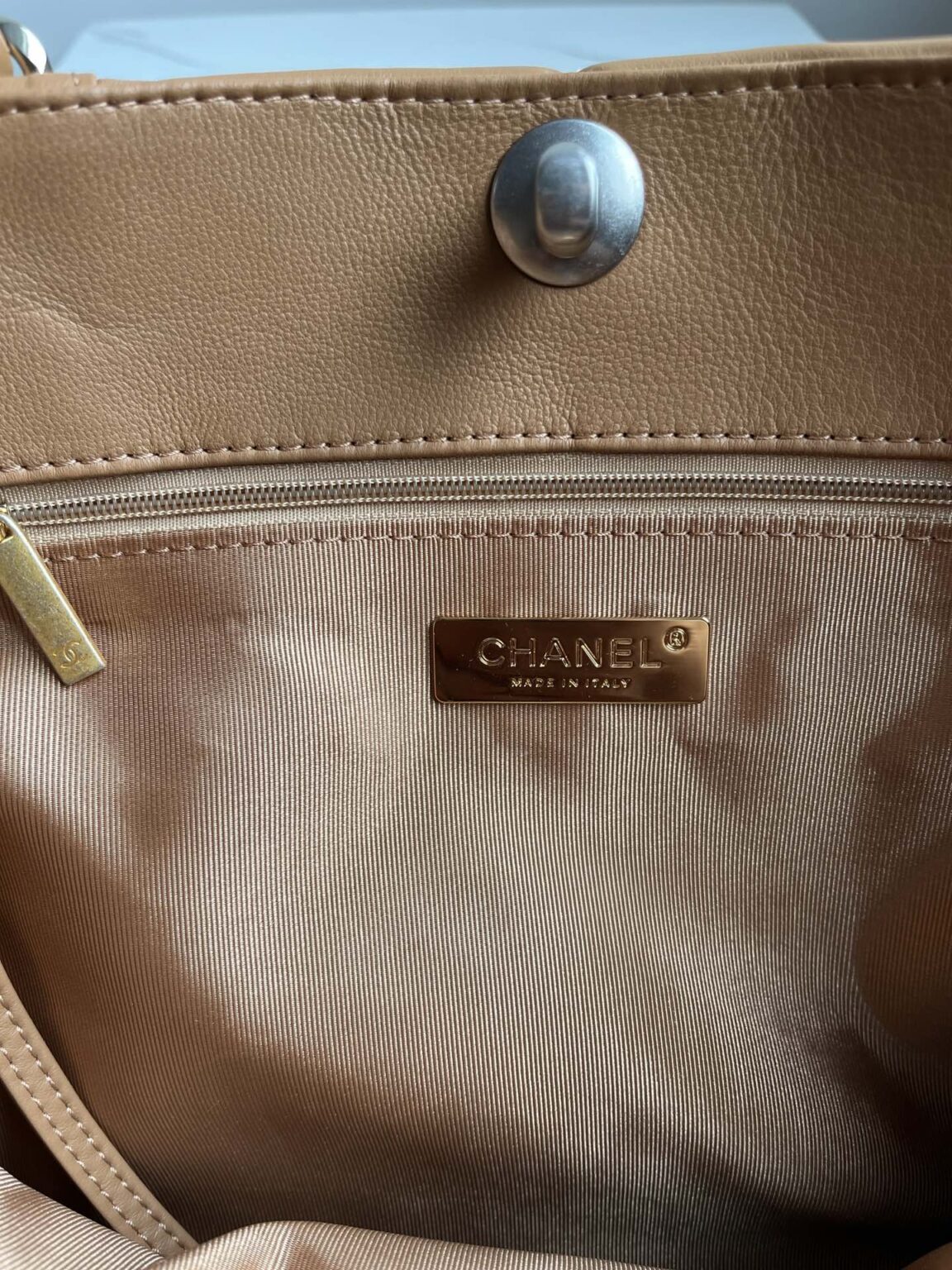 CHANEL 19 SHOPPING BAG 3360 - 画像 (4)