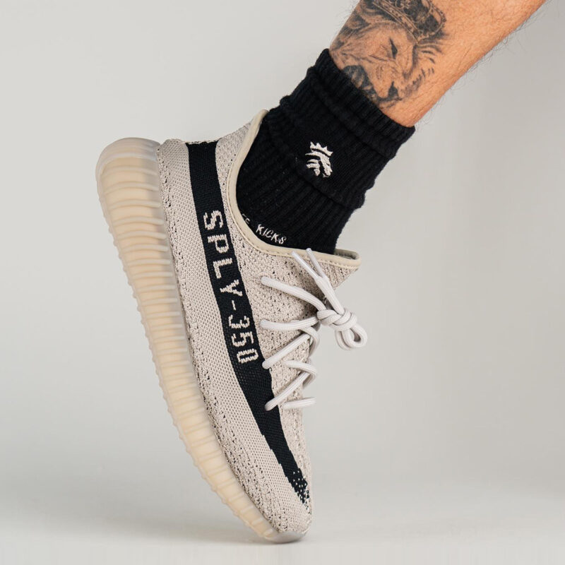 ★YEEZY★送関込★入手困難！世界が欲しがるイージーブースト★ - 画像 (3)