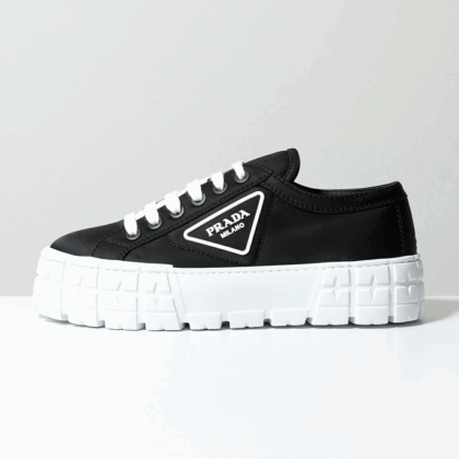Prada　レディースアイテム≫シューズ≫スニーカー≫ローカット