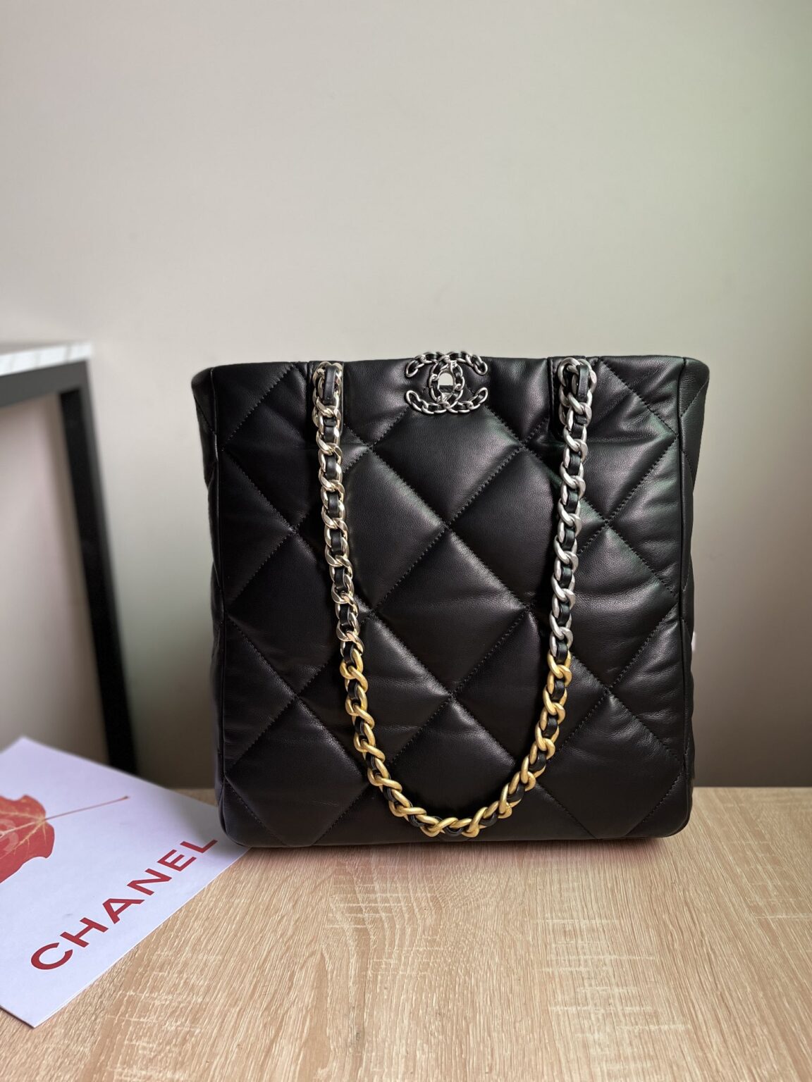 CHANEL 19 SHOPPING BAG 3519 - 画像 (10)