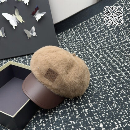 LOEWE綿毛の海軍帽 SS969211