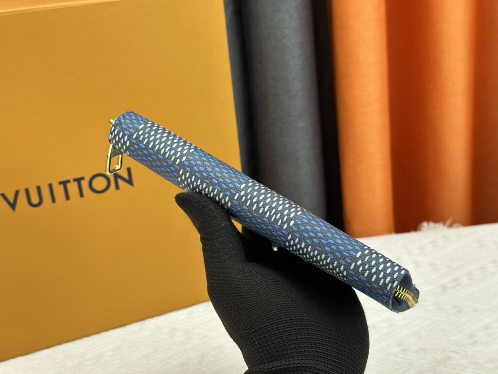 LV Louis Vuitton 新作財布です 68 zm 95523 - 画像 (4)