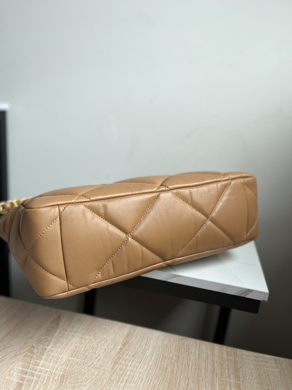 CHANEL 19 SHOPPING BAG 3360 - 画像 (7)