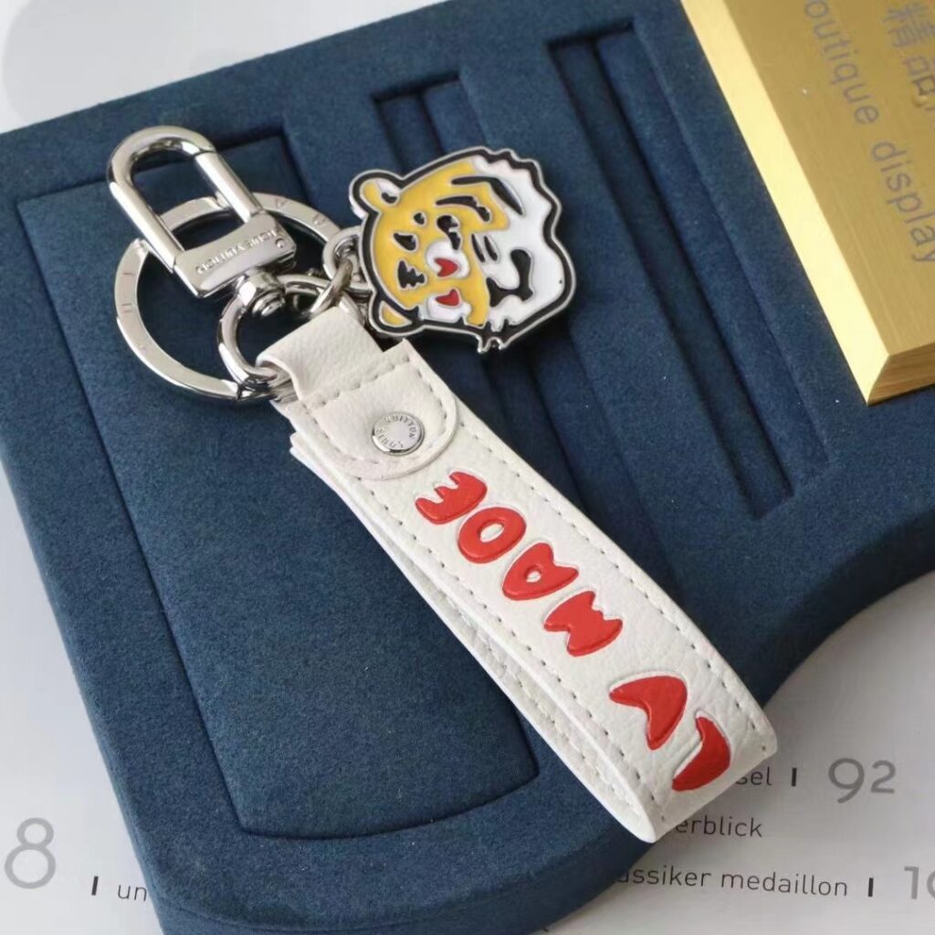 LV Louis Vuitton バッグペンダント キーホルダー 33 zm - 画像 (2)