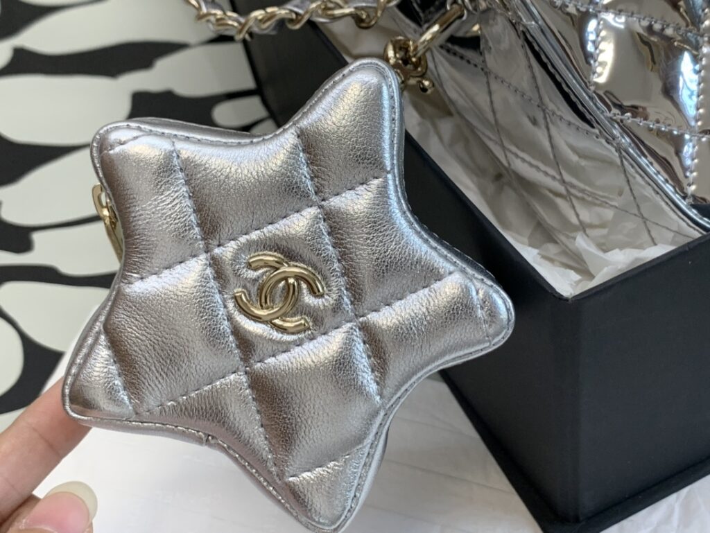 Chanel AS4646 24C CF BAG - 画像 (13)