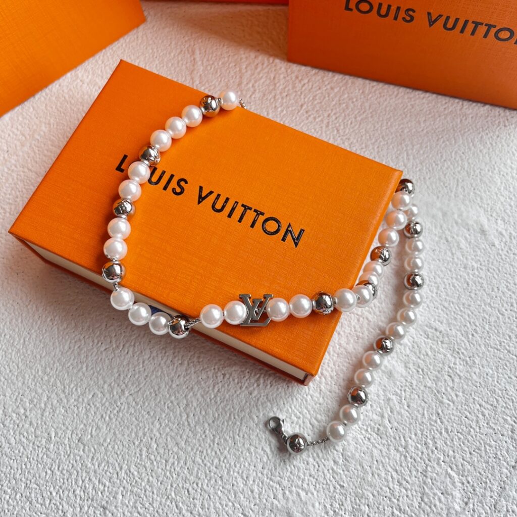 Louis Vuitton（ルイヴィトン）MONOGRAM PEARLS ネックレス M01157 - 画像 (5)