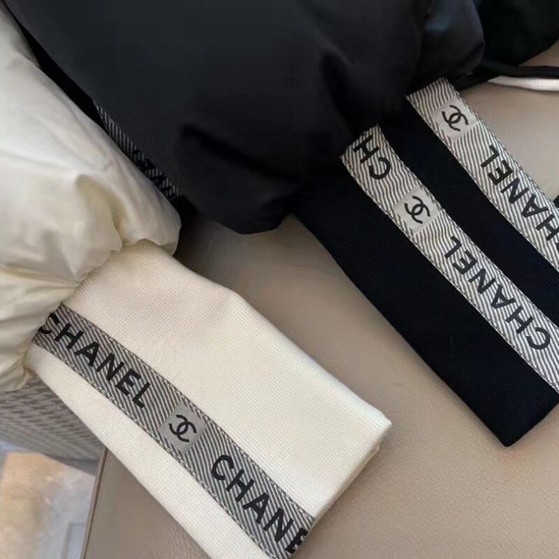【CHANEL】新作数量限定予行販売モンクレールダウンジャケット - 画像 (3)