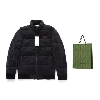 【超人気】特価開催 GUCCI モノグラム ダウンジャケット