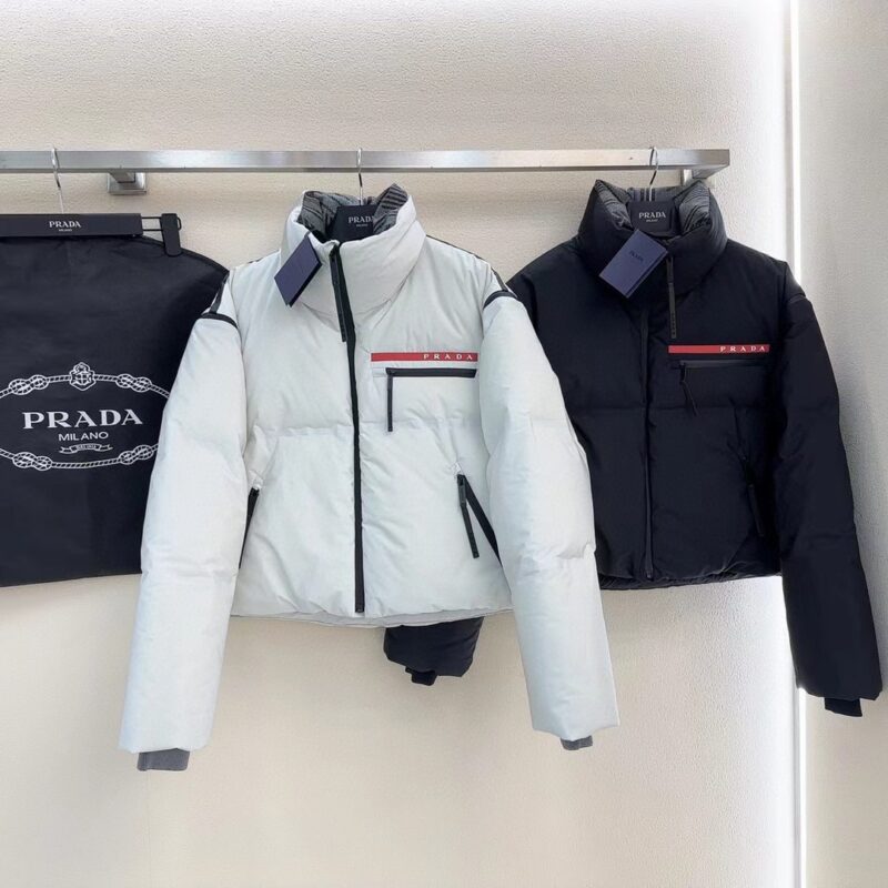 【 PRADA 旗艦店】ご好評に付き再入荷！！ - 画像 (2)