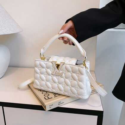 LV LOUIS VUITTON本革バッグ48 SS103296
