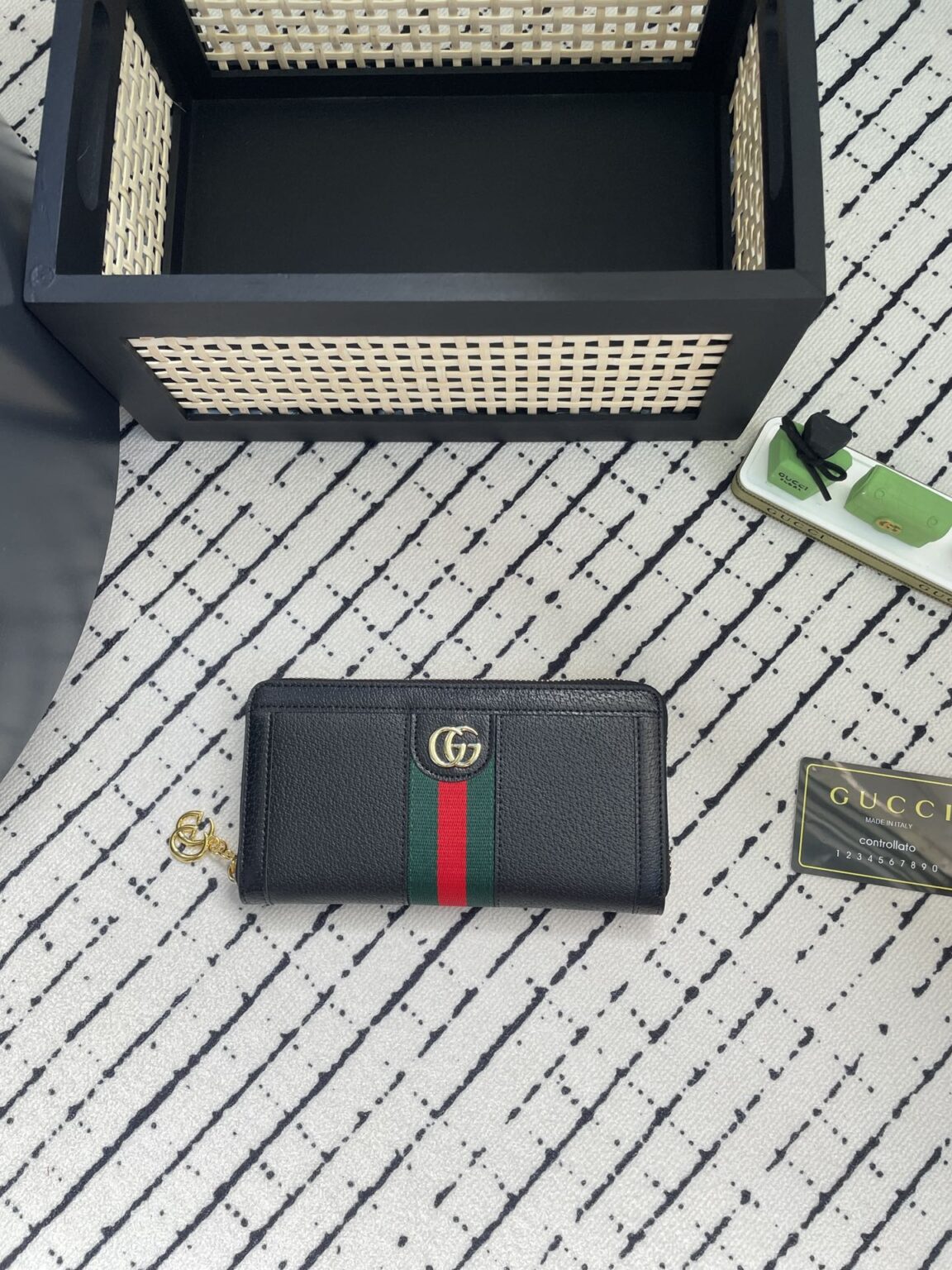 GUCCI 新作財布です 19 zm 95519 - 画像 (2)