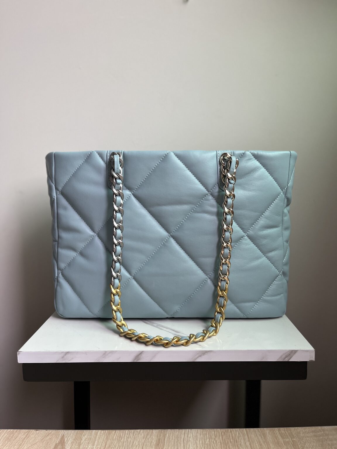 CHANEL 19 SHOPPING BAG 3360 - 画像 (2)