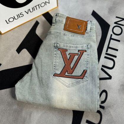 LV Louis Vuitton刺繡入りのトレンディジーンズ 24 SS102439