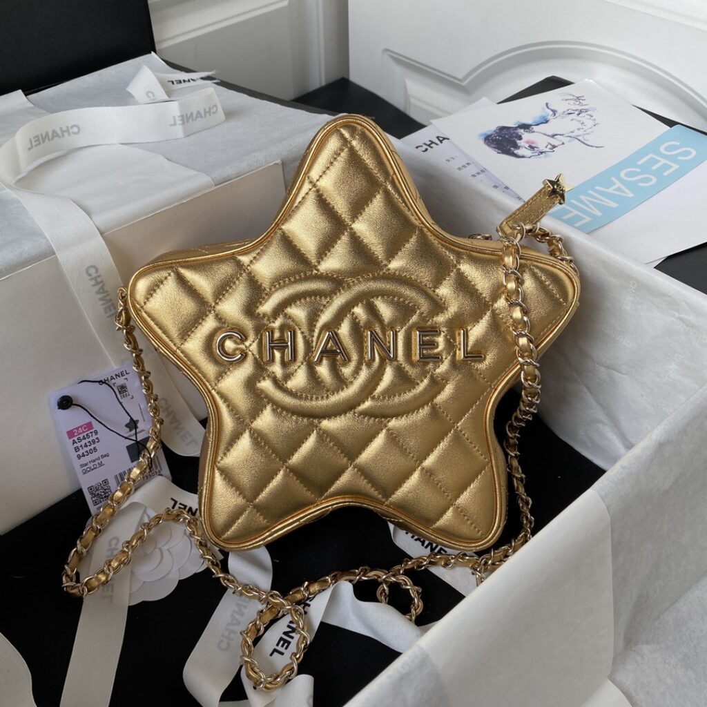 CHANEL 2024 Cruise CHANEL ☆STAR HANDBAG ☆AS4579 - 画像 (12)