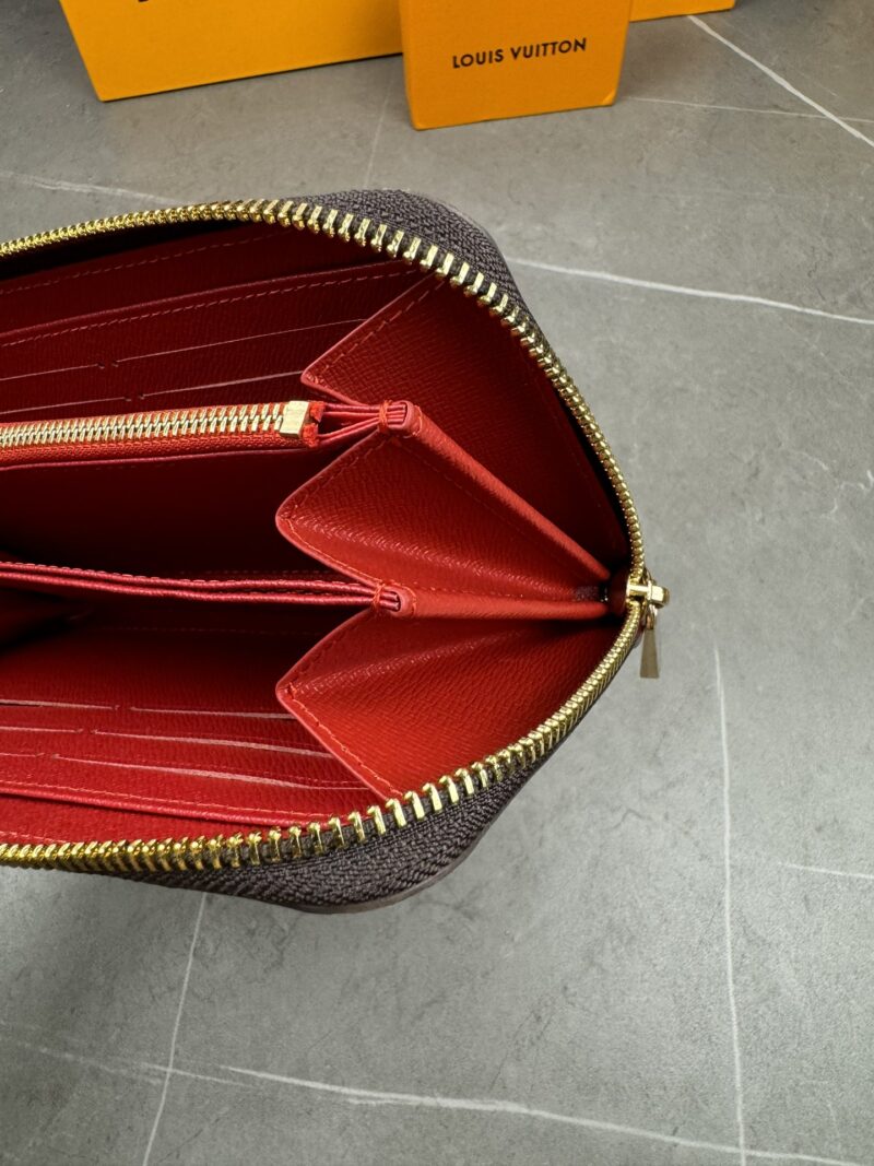 LV Louis Vuitton 新作財布です 44 zm 95522 - 画像 (4)