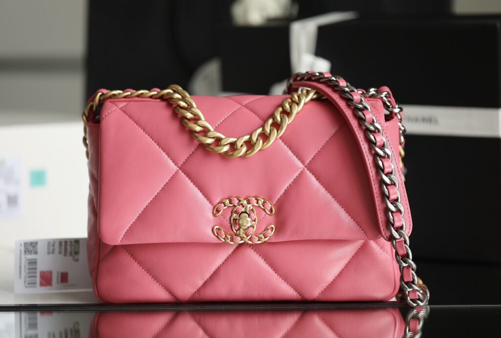 Chanel 19 AS1160 - 画像 (2)