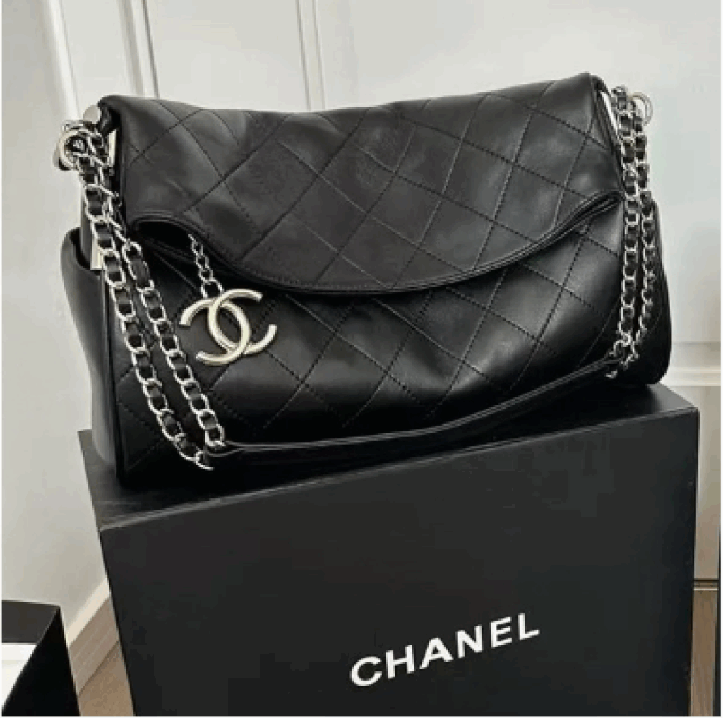 Chanel VINTAGE HOBO AL