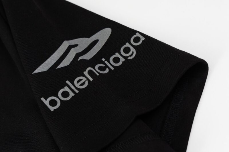 【BALENCIAGA 公式旗艦店】 バレンシアガ Tシャツ ご好評に付き再入荷！ - 画像 (7)