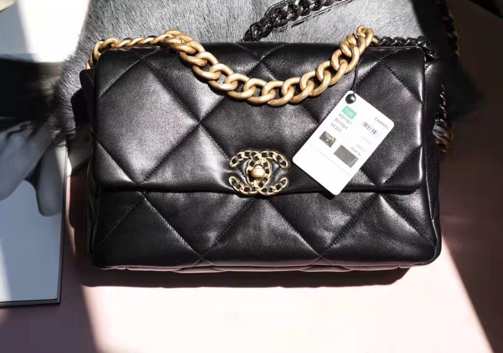 CHANEL 19 LARGE HANDBAG AS1161B0485294305 - 画像 (9)