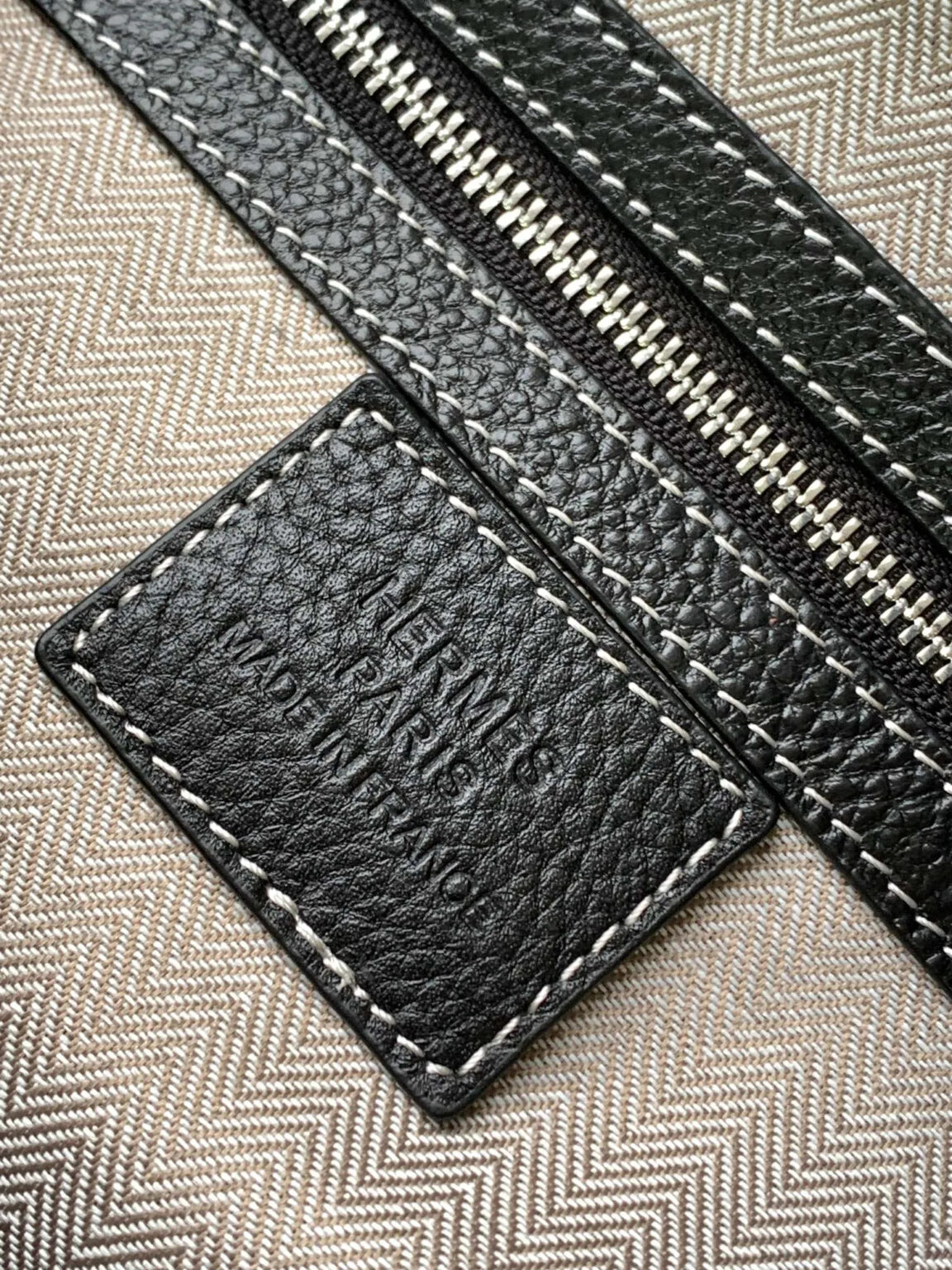 【HERMES 公式旗艦店】エルメス クラッチバッグ 当日出荷 好評に付き再入荷！27*15*10CM - 画像 (7)
