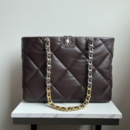 CHANEL 19 SHOPPING BAG 3360