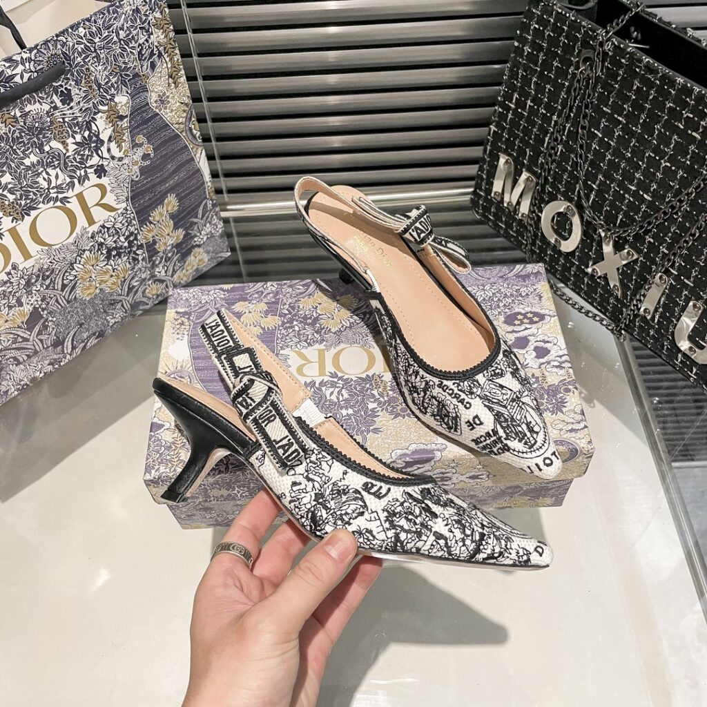 DIOR 新作刺繍ハイヒール 05zm 95759 - 画像 (4)