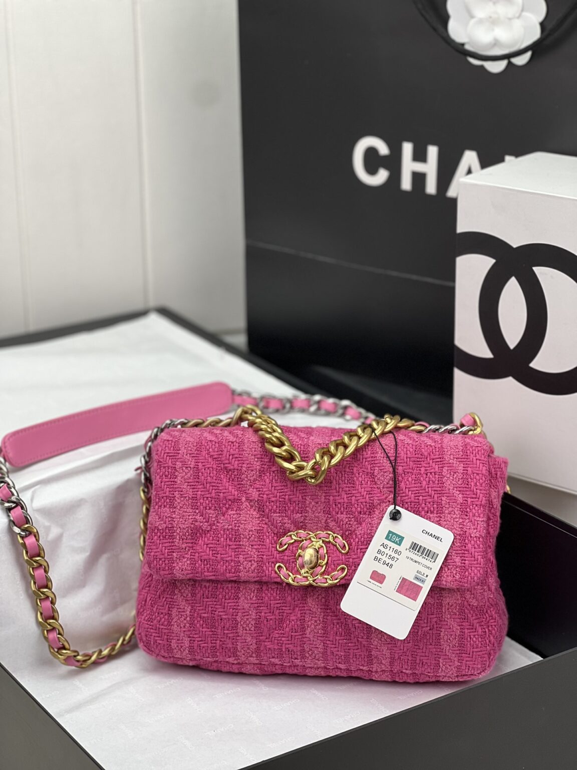 CHANEL 19 HANDBAG AS1161 - 画像 (19)