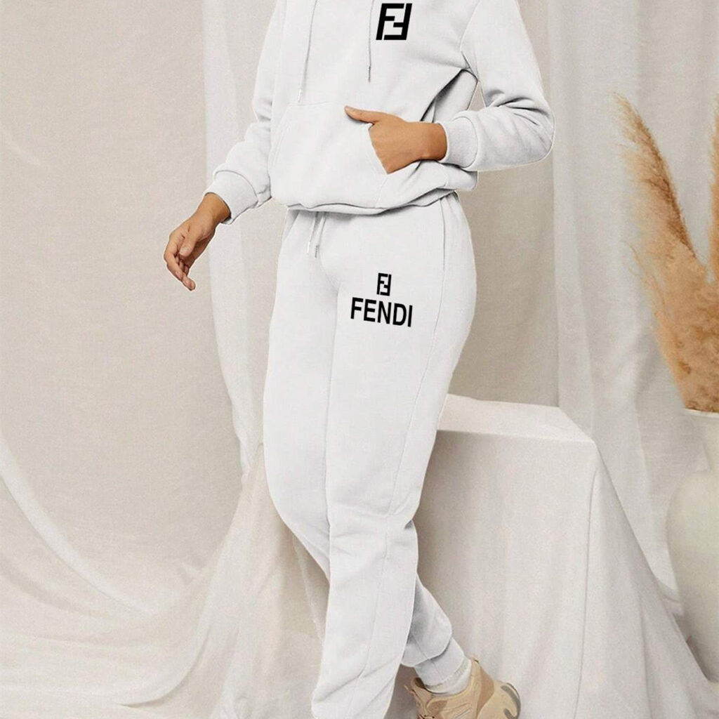 【 Fendi 】人気アニメの連名デザインのパーカーセットです - 画像 (7)