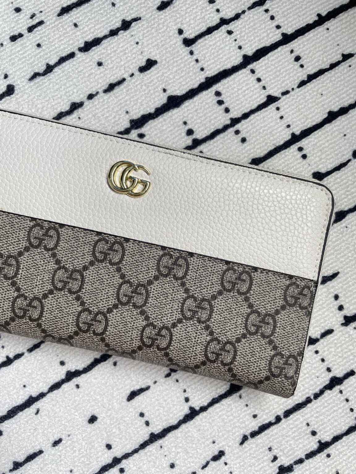 GUCCI 新作財布です 27 zm 95519 - 画像 (3)