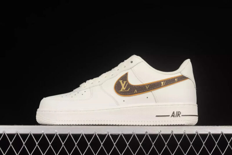 【新商品発売】【今年の新商品】LOUIS VUITTON X NIKE AIR FORCE 1 07 LOW RICE WHITE SHOES SNEAKERS【代金引換】 - 画像 (2)