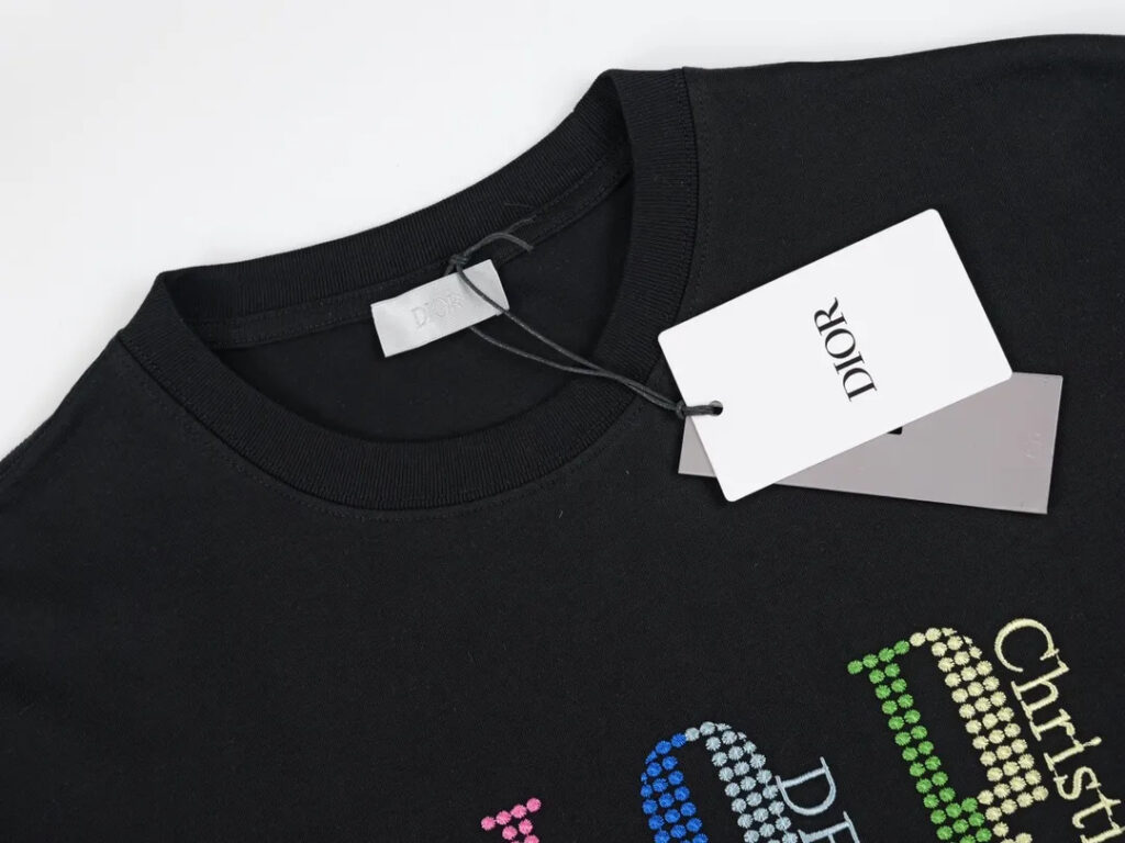 【DIOR 公式旗艦店】ディオール Tシャツご好評に付き再入荷！ - 画像 (5)