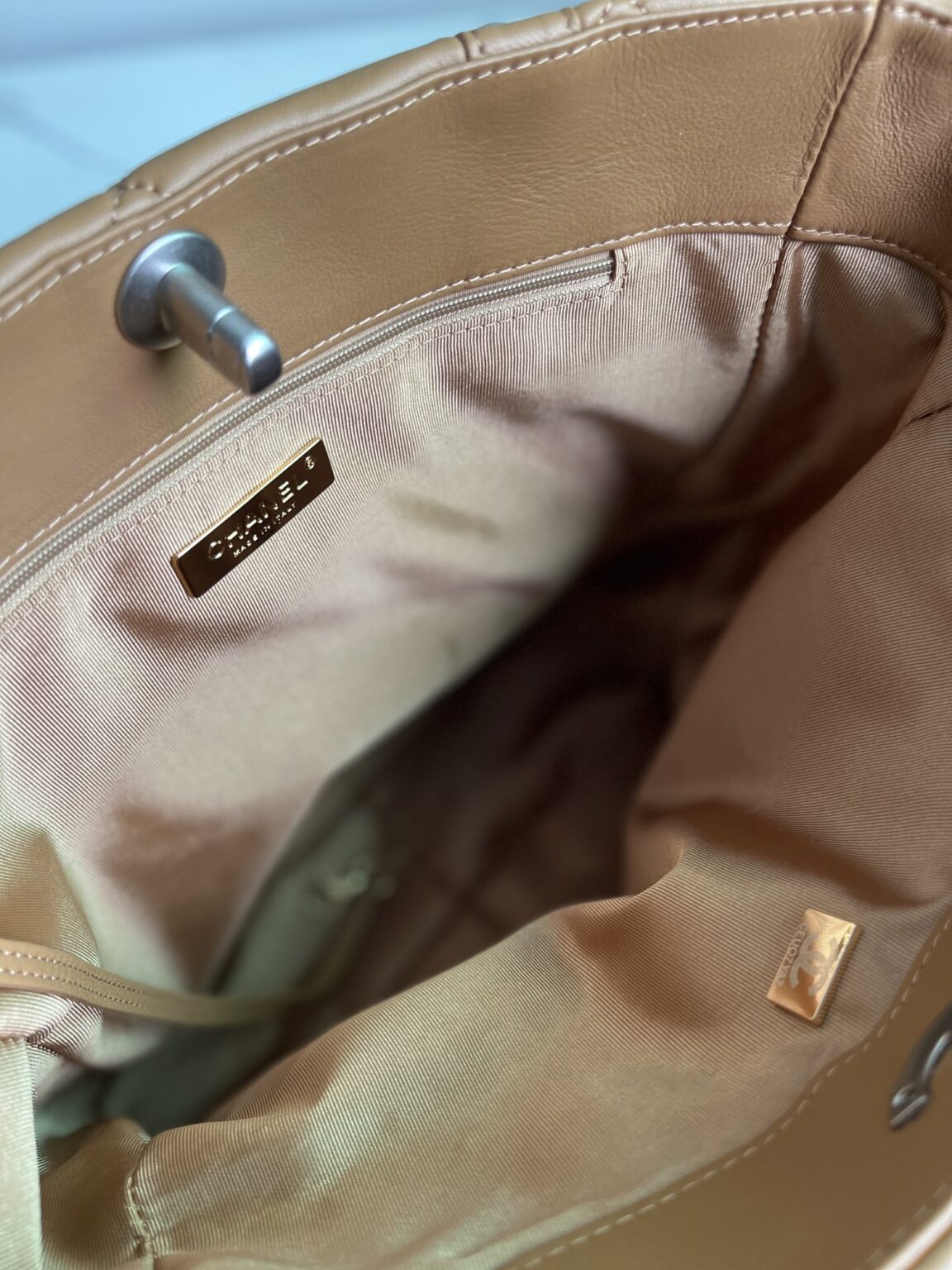 CHANEL 19 SHOPPING BAG 3519 - 画像 (3)