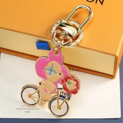 LV Louis Vuitton バッグペンダント キーホルダー 77 zm
