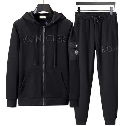 Moncler　モンクレールパーカーセットアップ