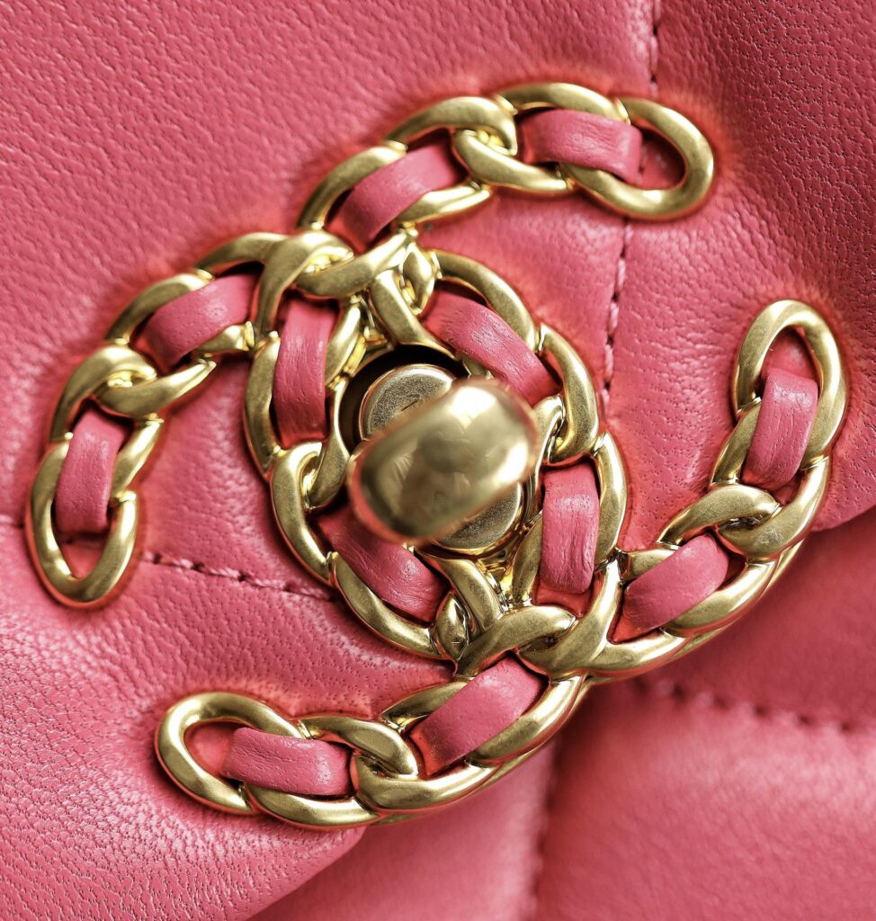 Chanel 19 AS1160 - 画像 (4)