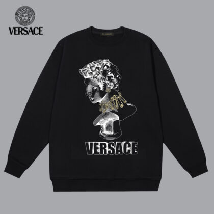 【2024】【VERSACE 公式旗艦店】ヴェルサーチ 丸首の衛衣 スウェットご好評に付き再入荷！