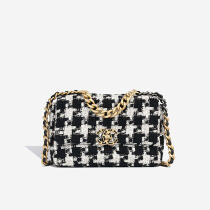 Chanel 19 - Small
