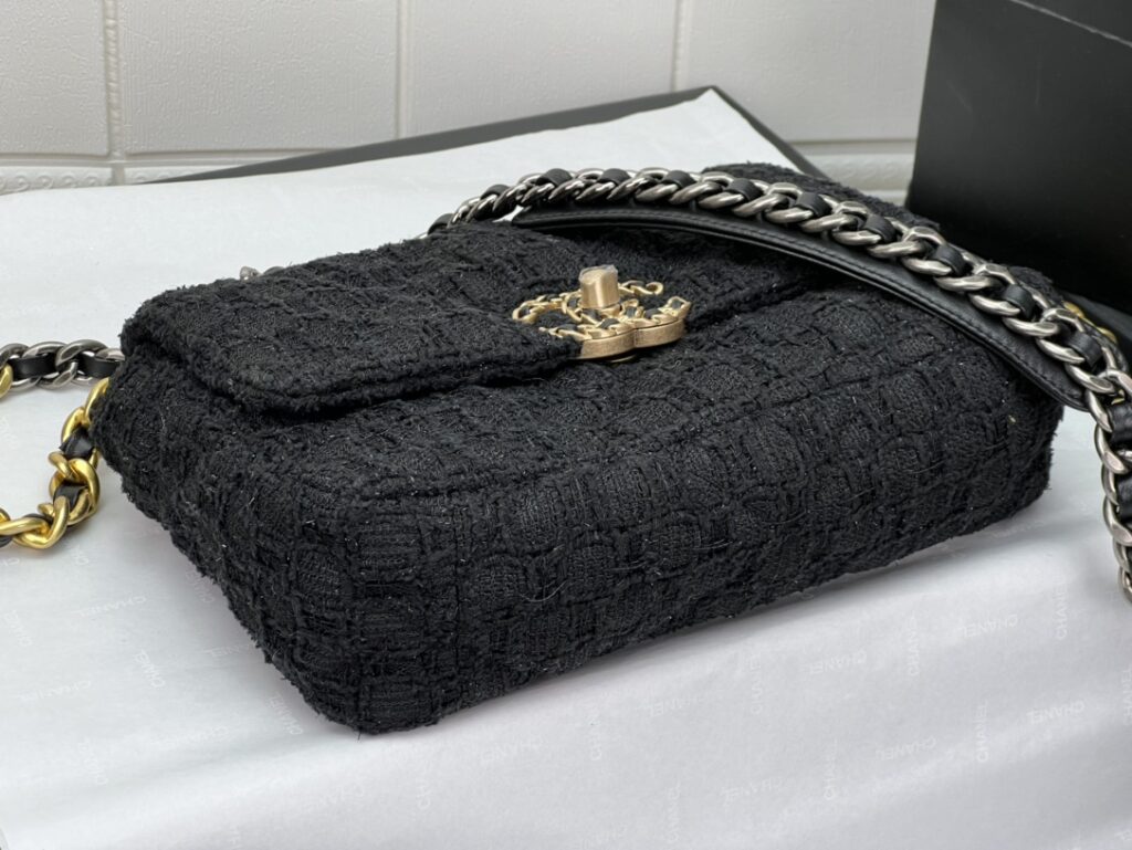 CHANEL 19 HANDBAG AS1161 - 画像 (7)