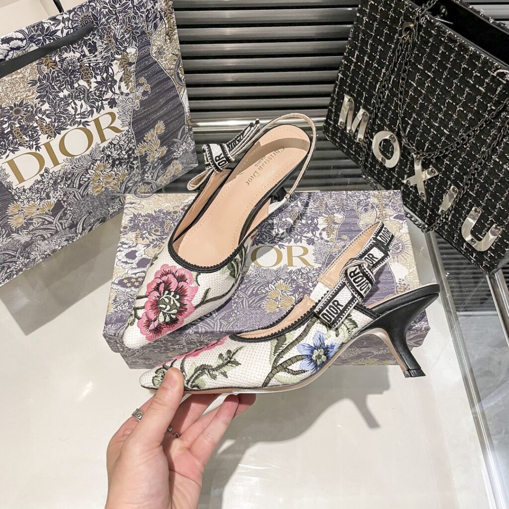 DIOR 新作刺繍ハイヒール 07zm 95759 - 画像 (7)