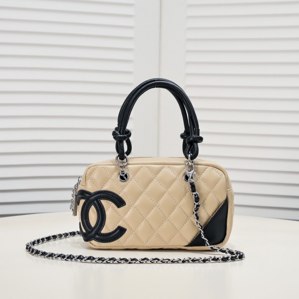 CHANEL A9117 SMALL bowling bag - 画像 (16)